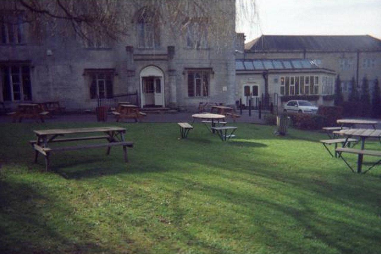 Premier Inn Stroud Stroud  Dış mekan fotoğraf