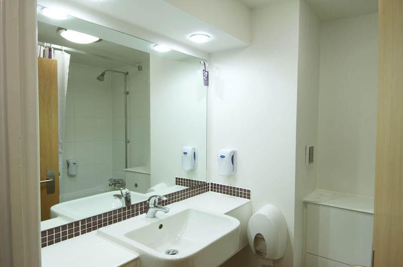Premier Inn Stroud Stroud  Dış mekan fotoğraf
